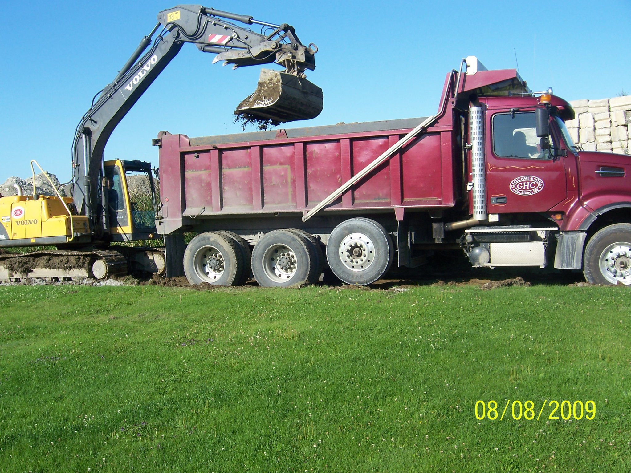 loading Earthwork, excavation in Midcoast Maine. Sitework, driveways