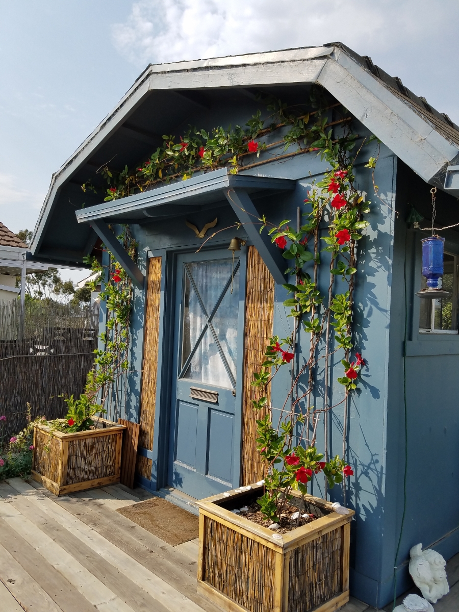 Contact - Designs By Hart