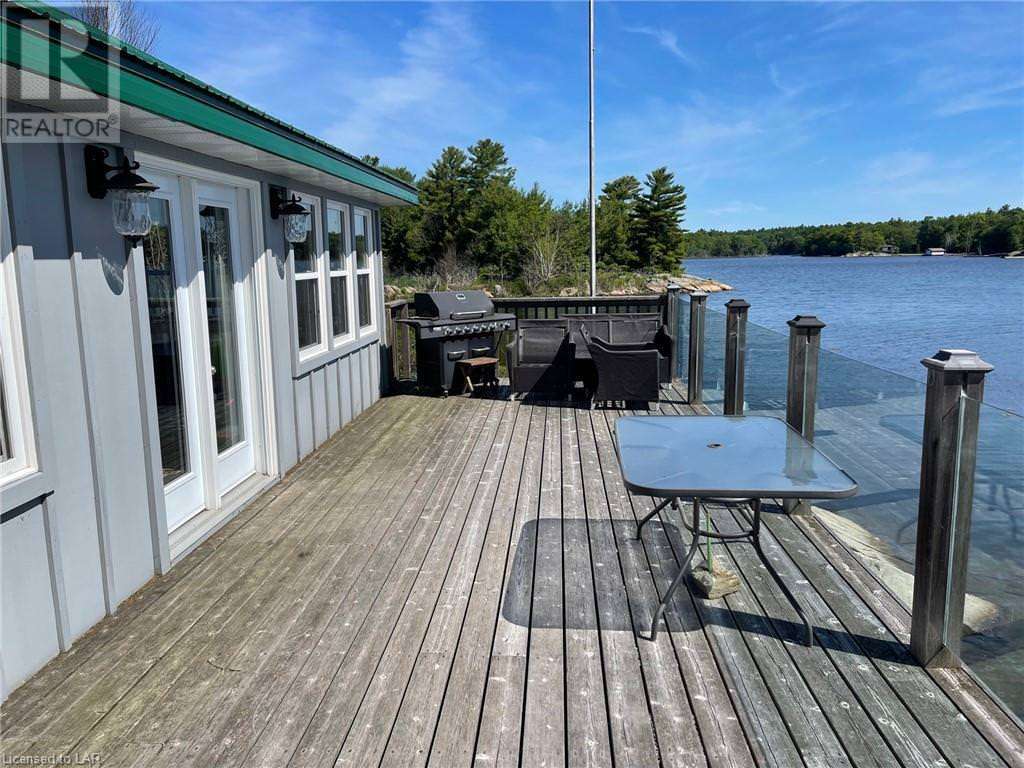 1 A15 Island, Pointe Au Baril Gary French