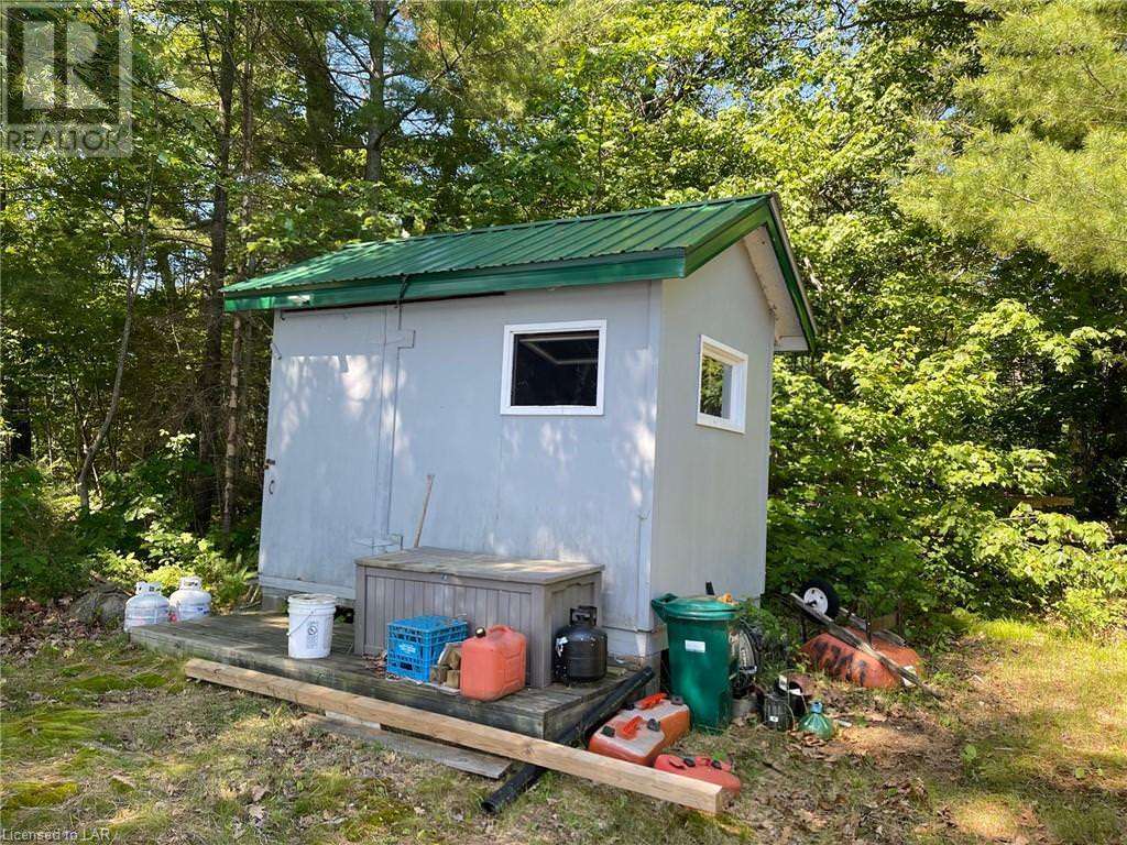 1 A15 Island, Pointe Au Baril Gary French