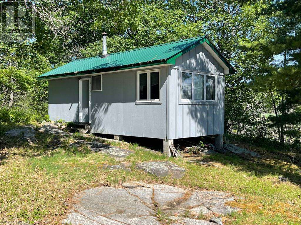 1 A15 Island, Pointe Au Baril Gary French