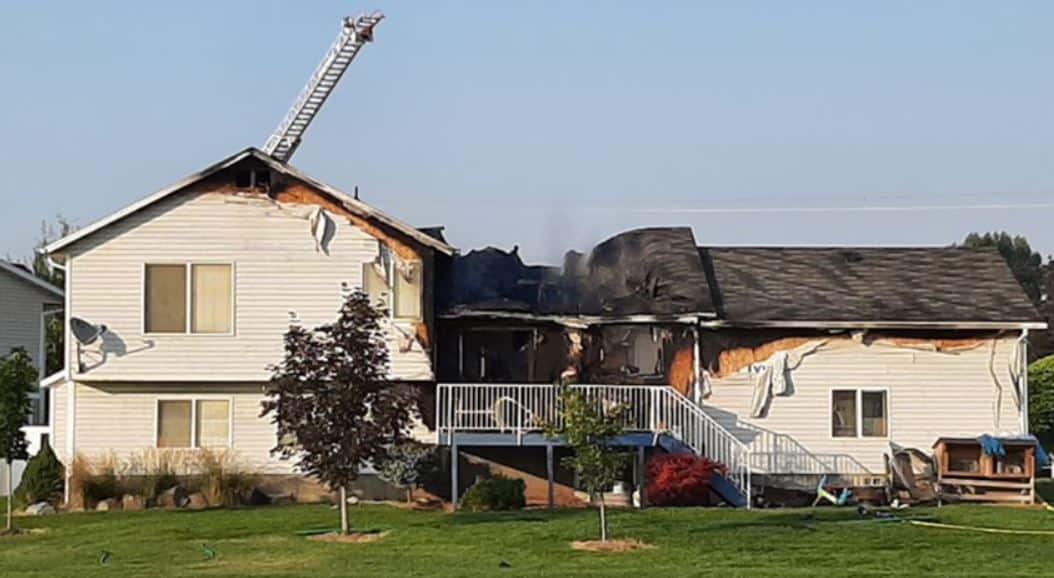 Crews from 5 agencies battle house fire in Roy Gephardt Daily