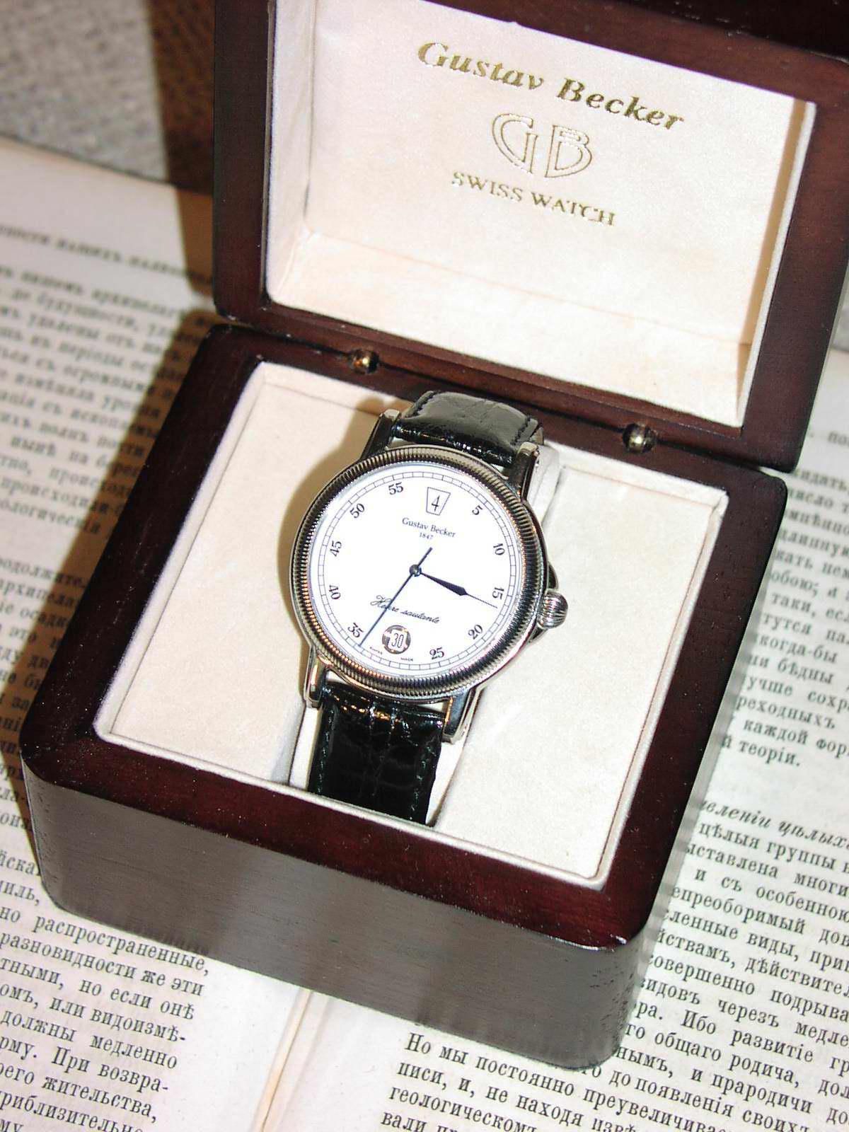 Швейцарские часы GUSTAV BECKER с функцией "прыгающий час".