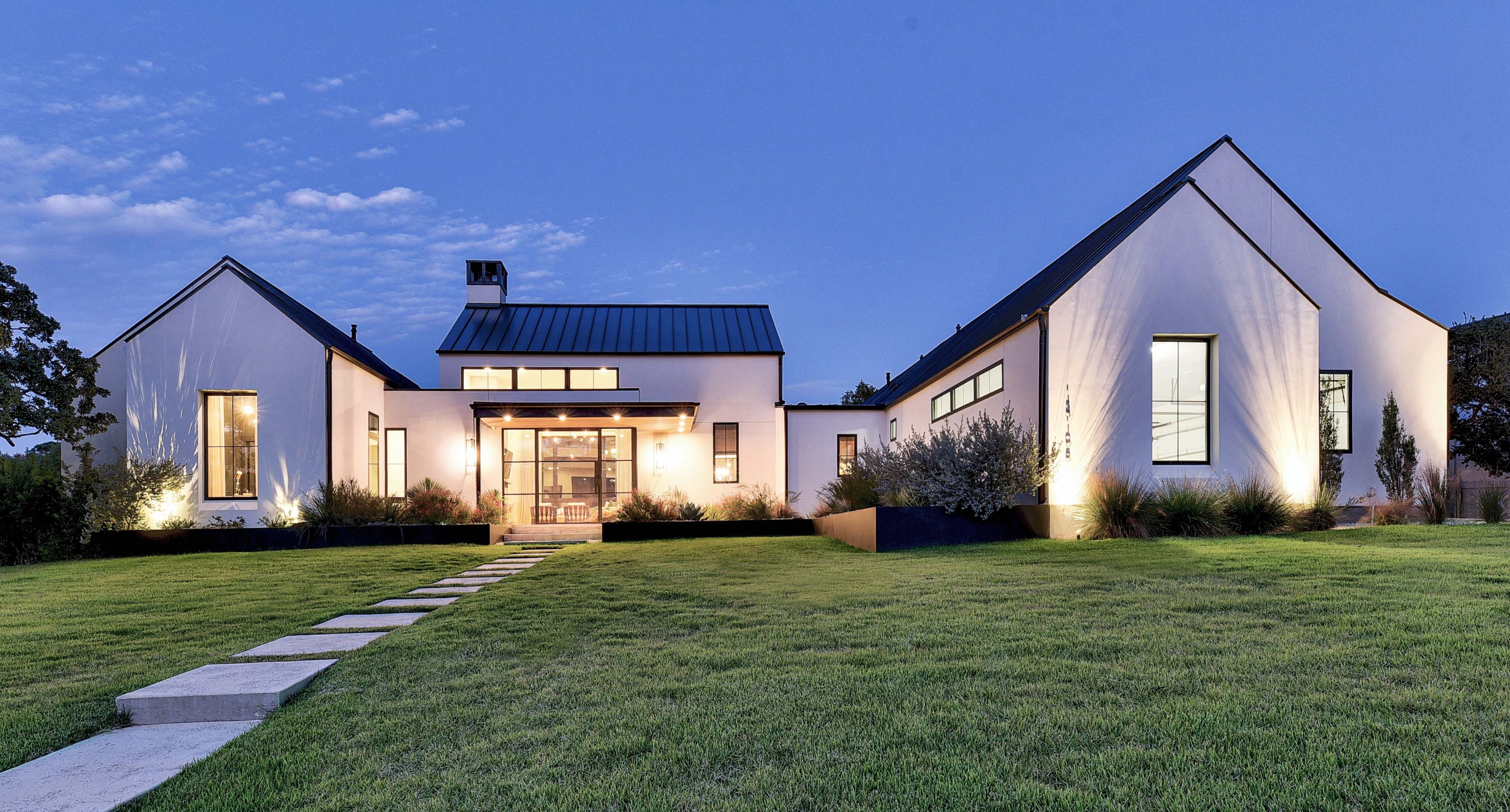 Modern Farmhouse in South Austin (17023) Geschke