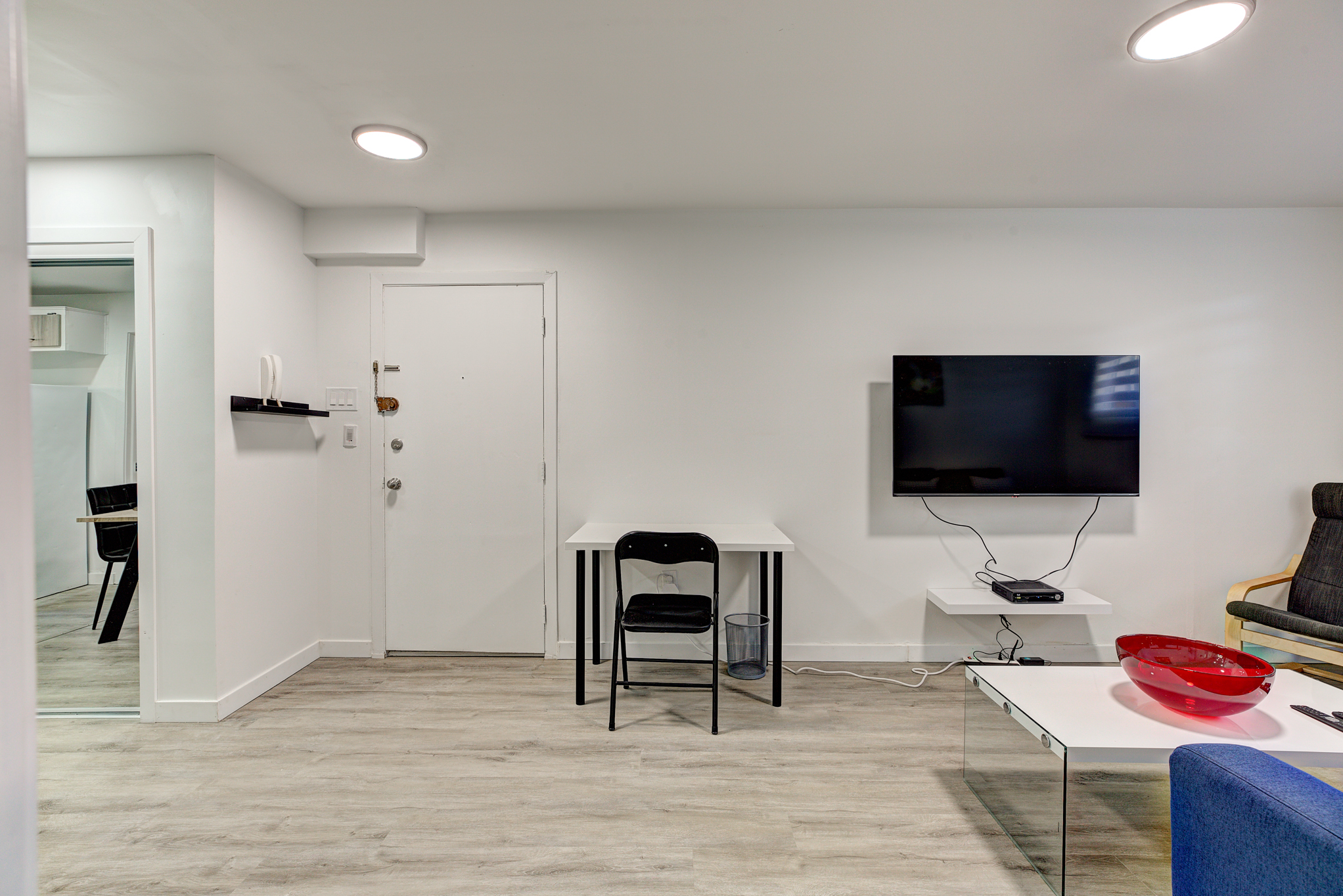 Beautiful 4 1/2 all furnished for rent Laval des Rapides Gestion