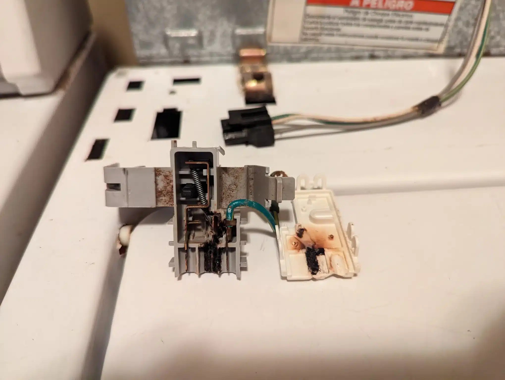 Washing Machine Not Starting? 6 Troubleshooting Tips & Fixes