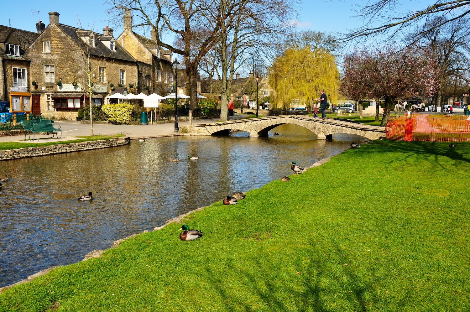 Day Trip to Bath and The Cotswolds Village of BourtonOnTheWater