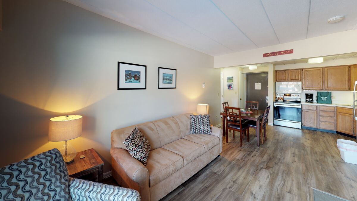 Stay at Our Cozy Mountain Green Condo Mt. Green Unit 1C08 GetAway