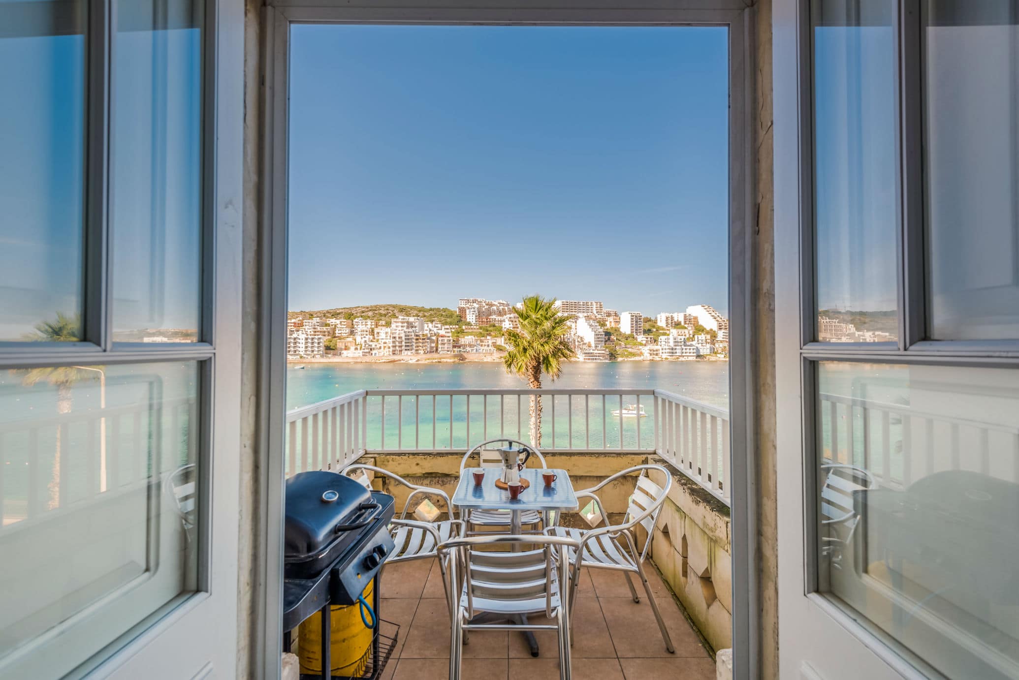 Holiday Apartments in St Pauls Bay Malta Seafront GetawaysMalta