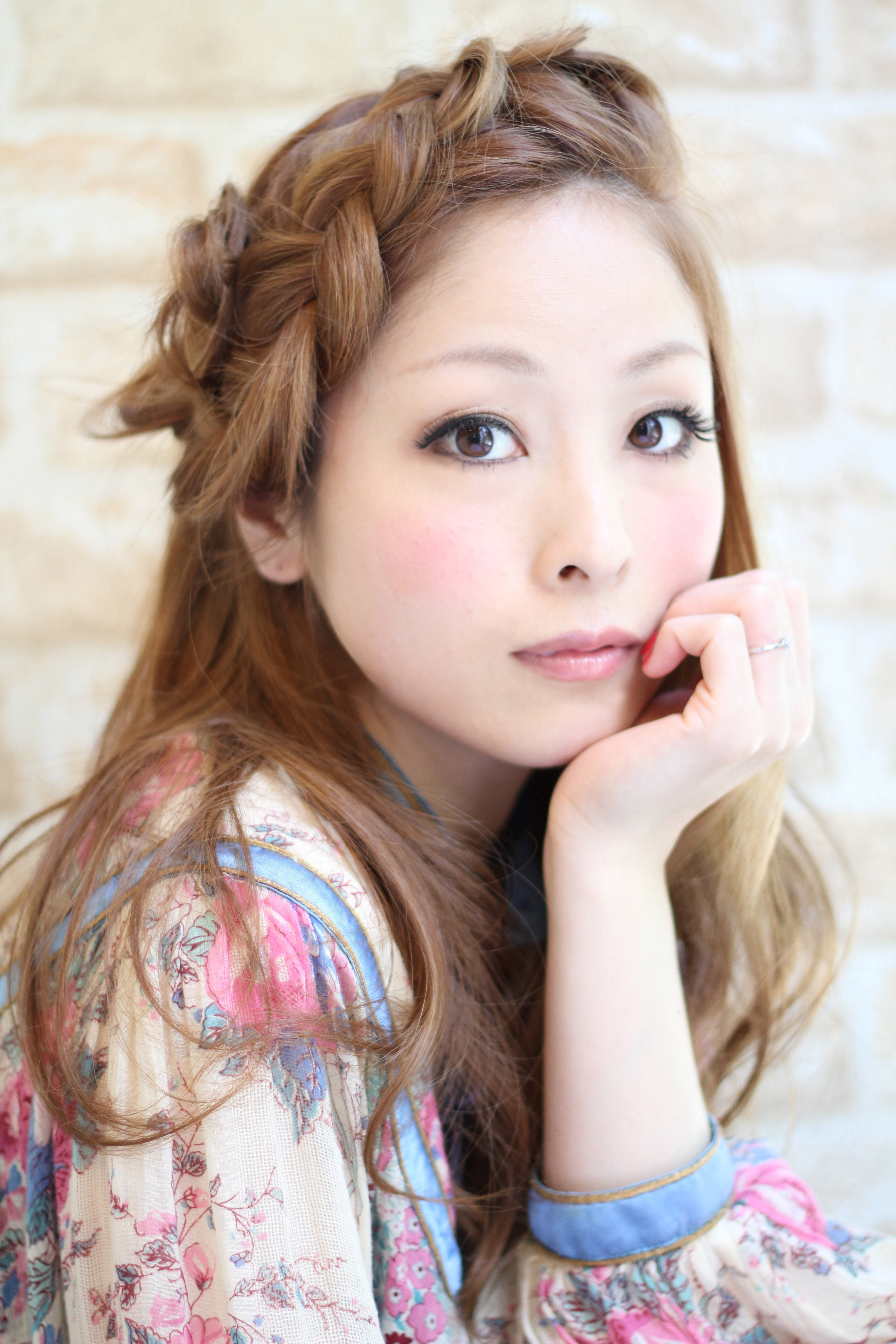40代のロングヘアーさんにオススメ前髪アレンジの髪型（ヘアスタイル） GetBeauty