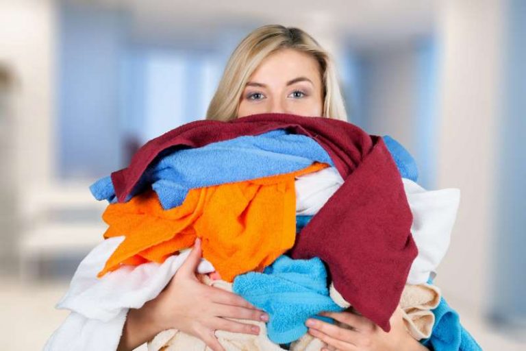 What to Expect from Your Pickup Laundry in Thornton?