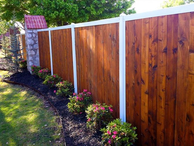 How to build a fence with metal posts?