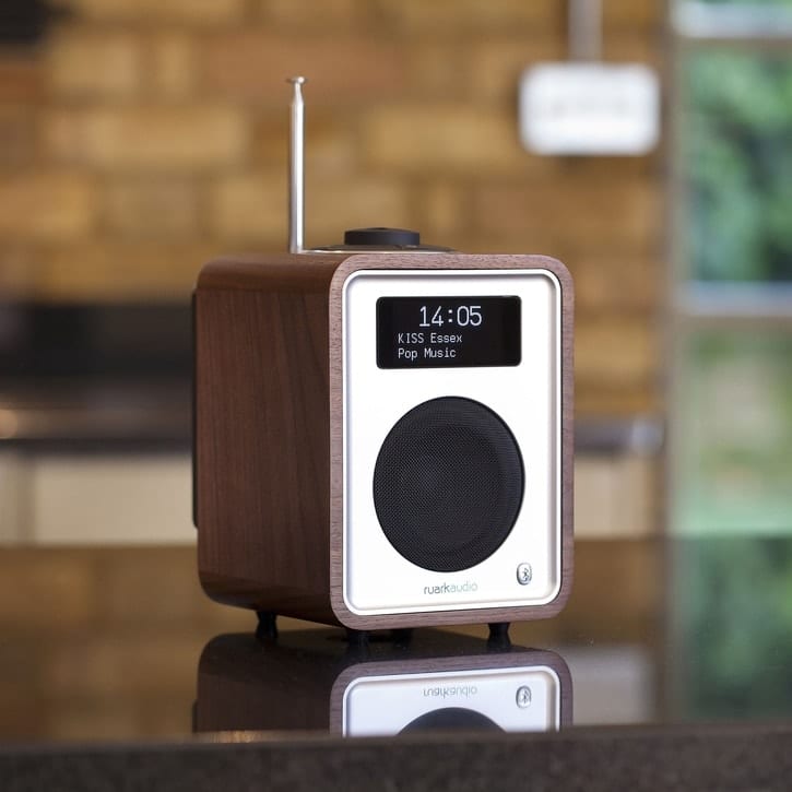 Global DAB receiver sales reach a new record in 2017 Digital Radio UK