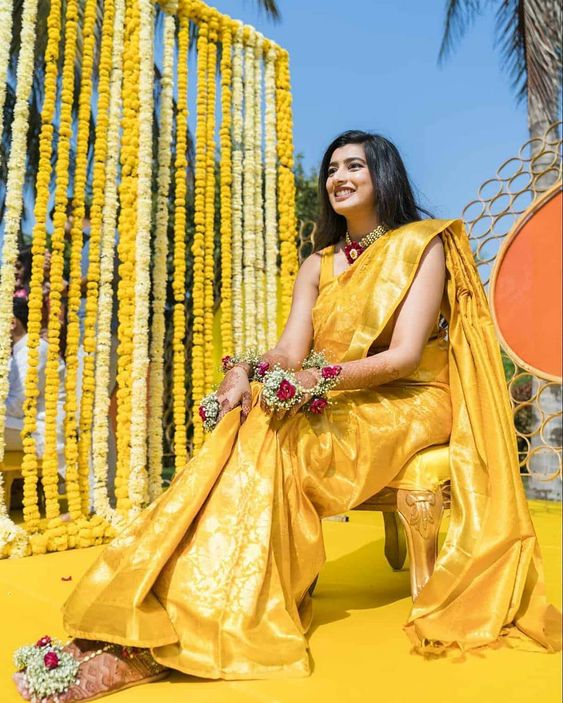 Prettiest Haldi Ceremony Outfits Ideas For Brides & Bridesmaids
