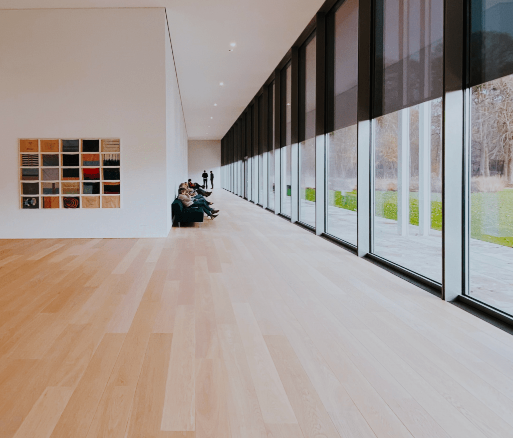 Perfecting Laminate Floor edges Beading or Skirting? Get