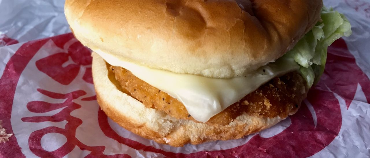 Review Wendy’s Crispy Dill Chicken Sandwich Get in my Mouf