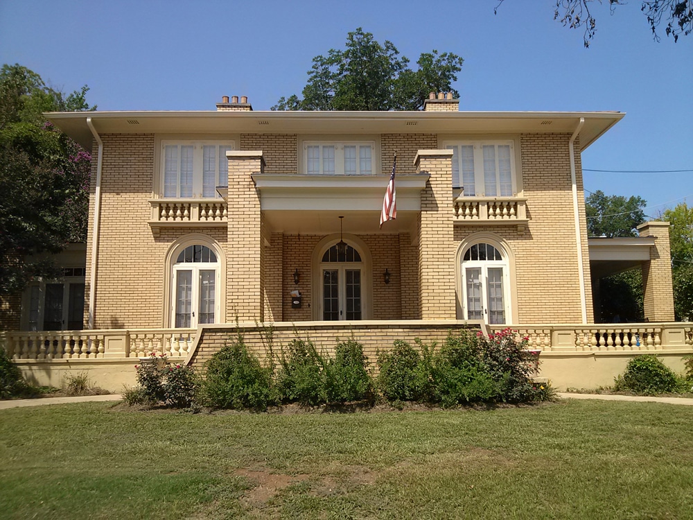 Design and Planting Landscape Architect Milledgeville, GA Lakefront