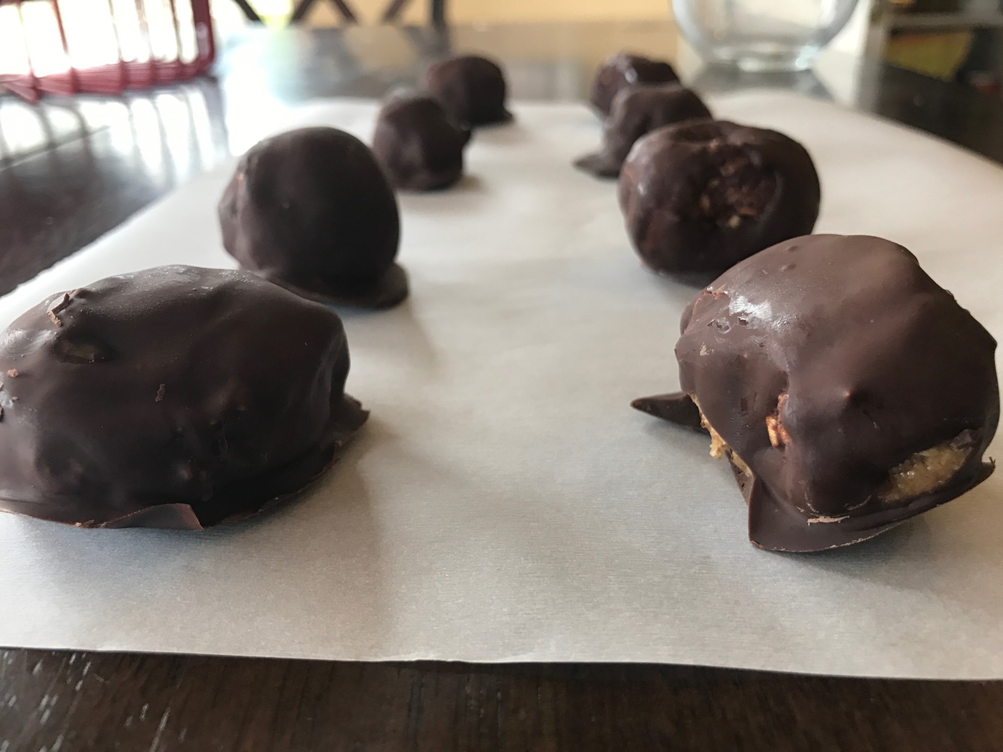 5Ingredient NoBake Healthy Chocolate Salty Balls Get Mom Strong