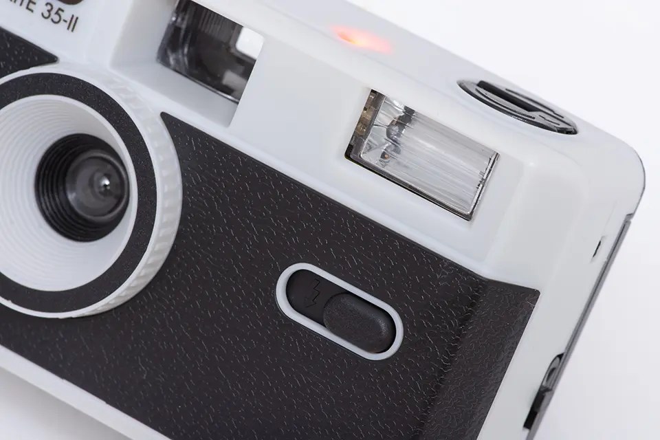 ノスタルジックな写りが楽しい！ シャッターを押すだけのお手軽フィルムカメラ「ILFORD SPRITE 35II」で撮ってみた CAPA