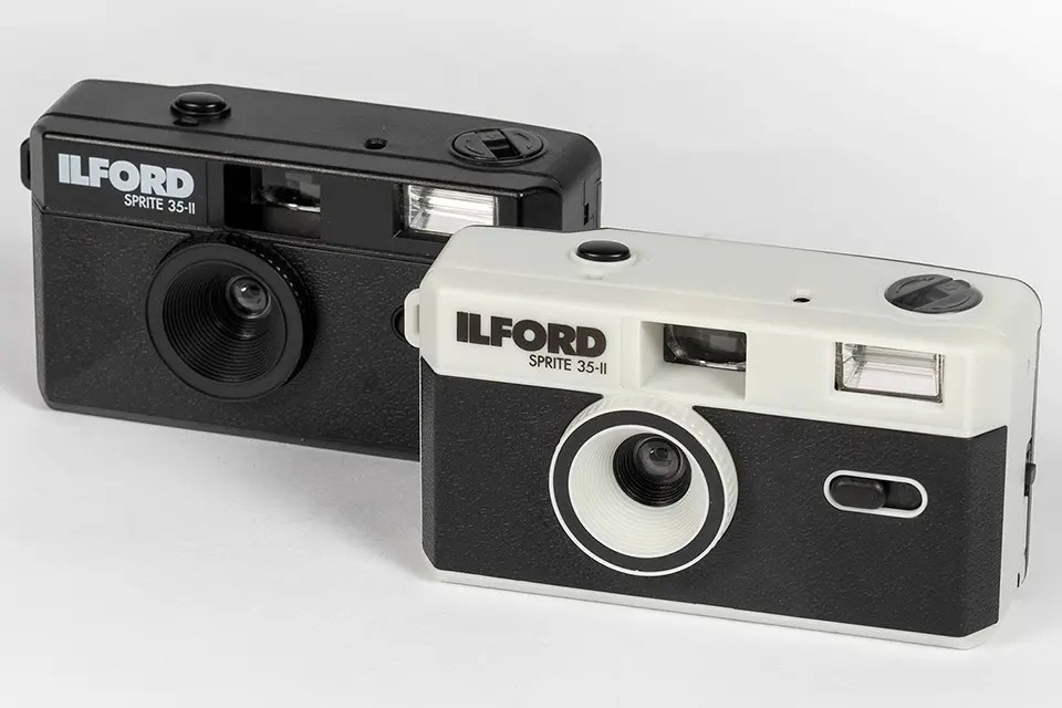 ノスタルジックな写りが楽しい！ シャッターを押すだけのお手軽フィルムカメラ「ILFORD SPRITE 35II」で撮ってみた CAPA