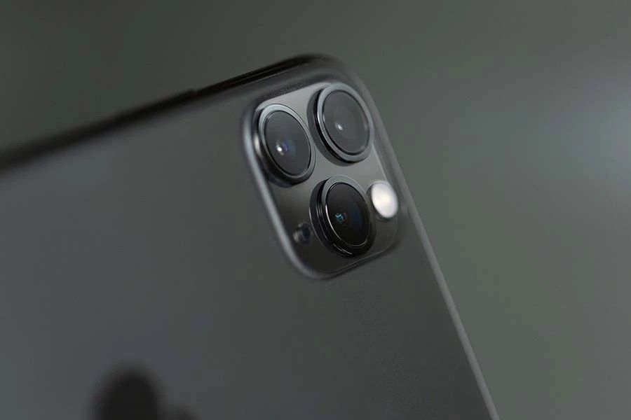 Why Does The iPhone Have 3 Cameras What's The Purpose?
