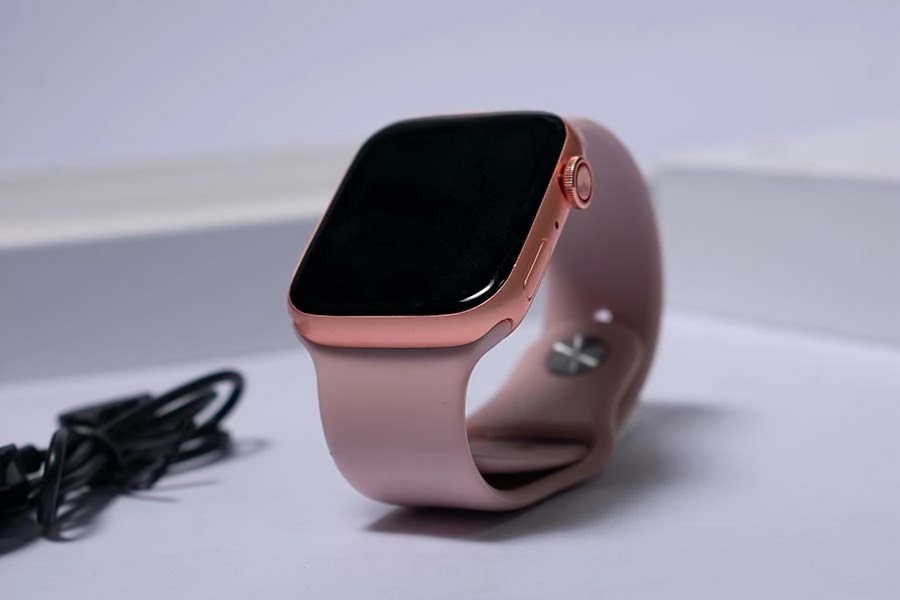 Can I Shower With My Apple Watch? Get PanaCast