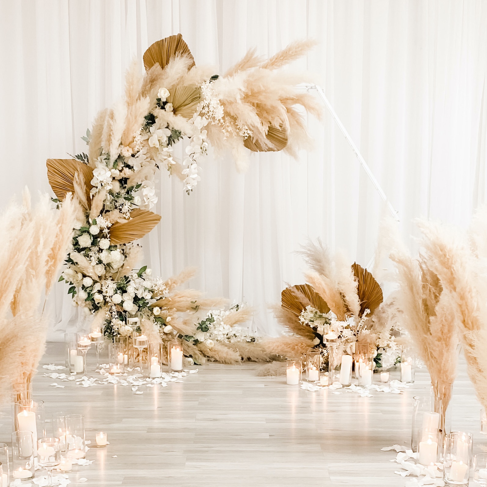 10 Mindblowing Pampas Grass Décor Ideas for any Occasion