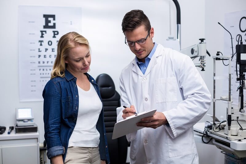 How To Select The Best Optometrist Near You? Get Set Happy