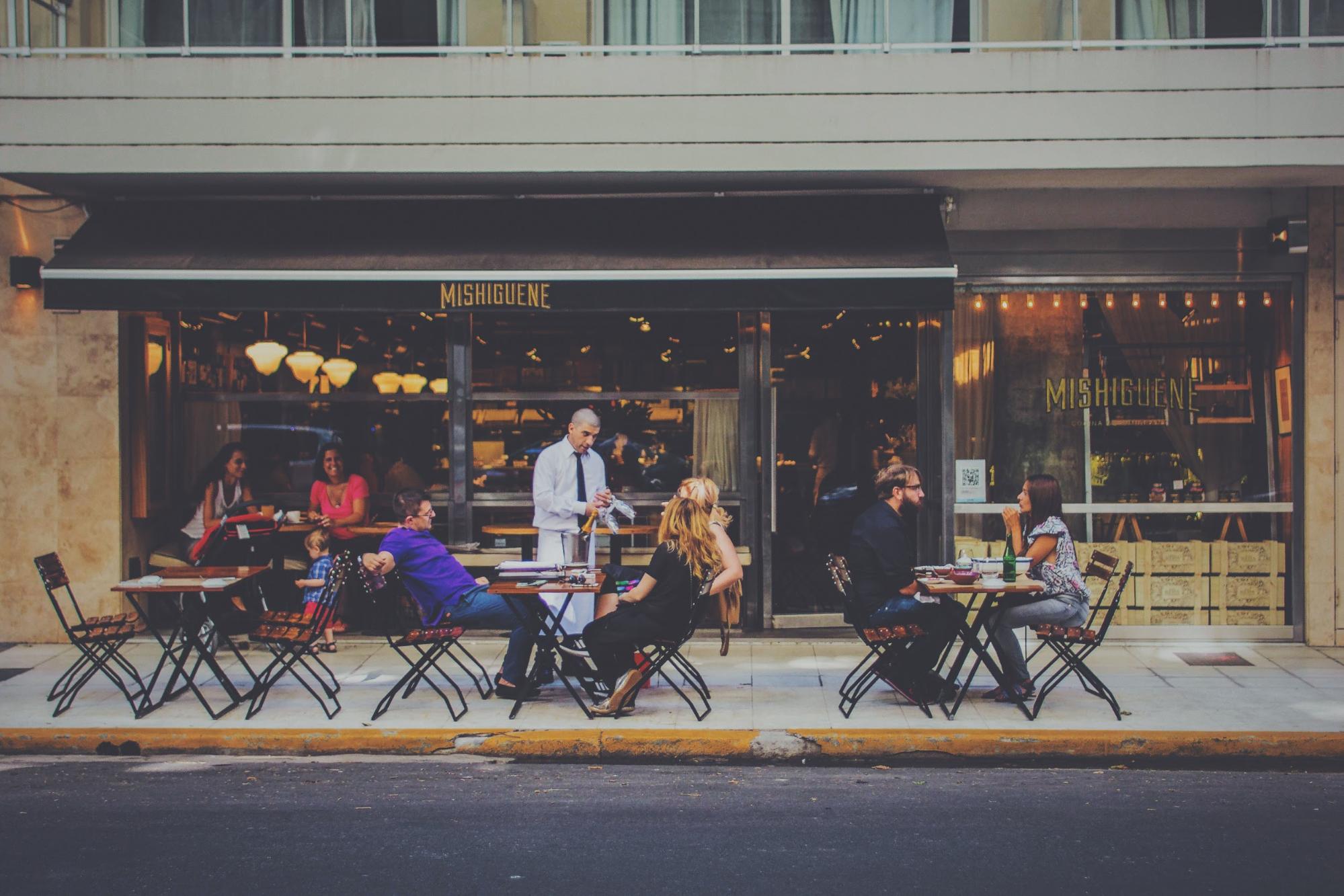 How To Be A Great Server The 6 Best Tips Sling