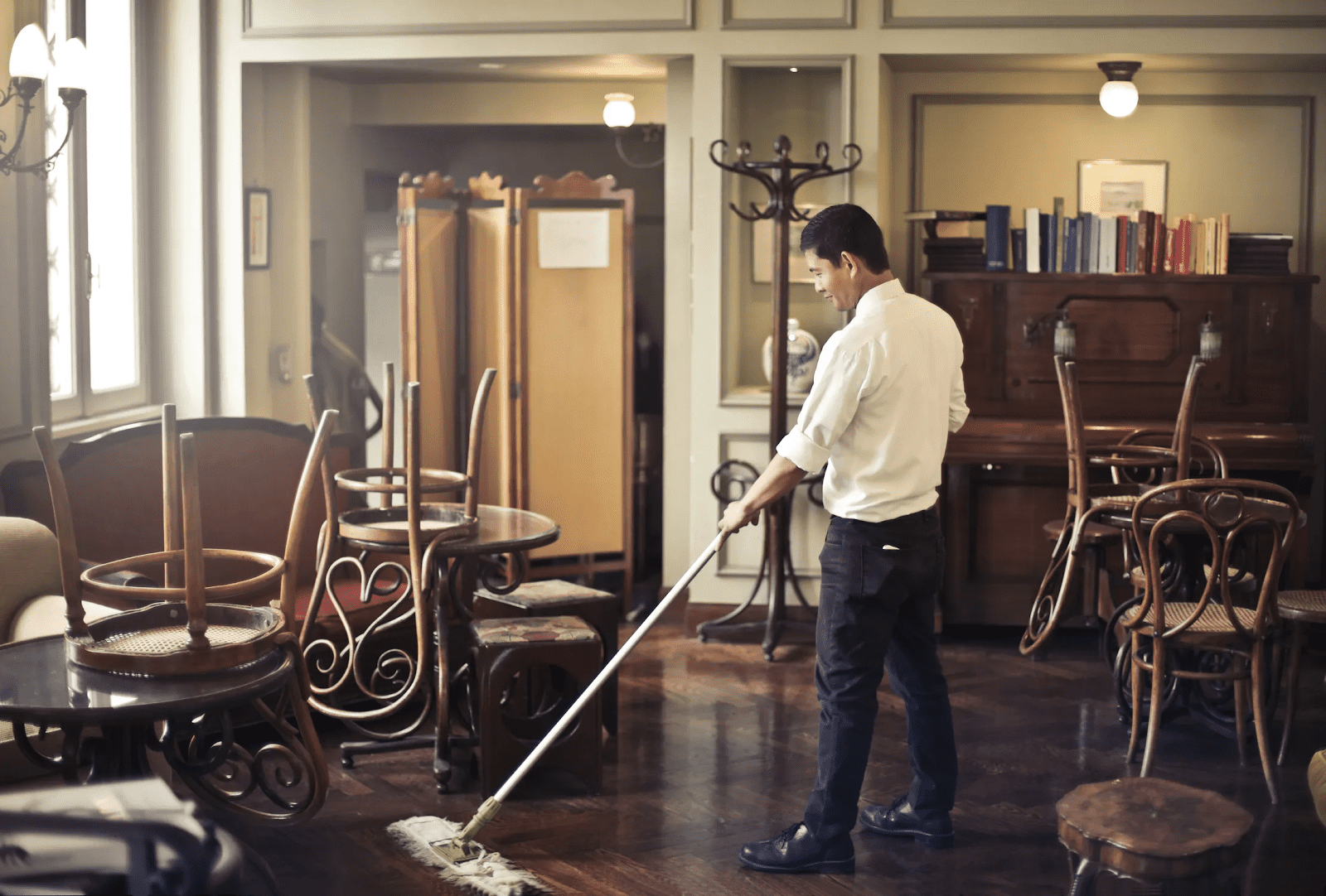 How To Clean A Restaurant The Ultimate Checklist Sling