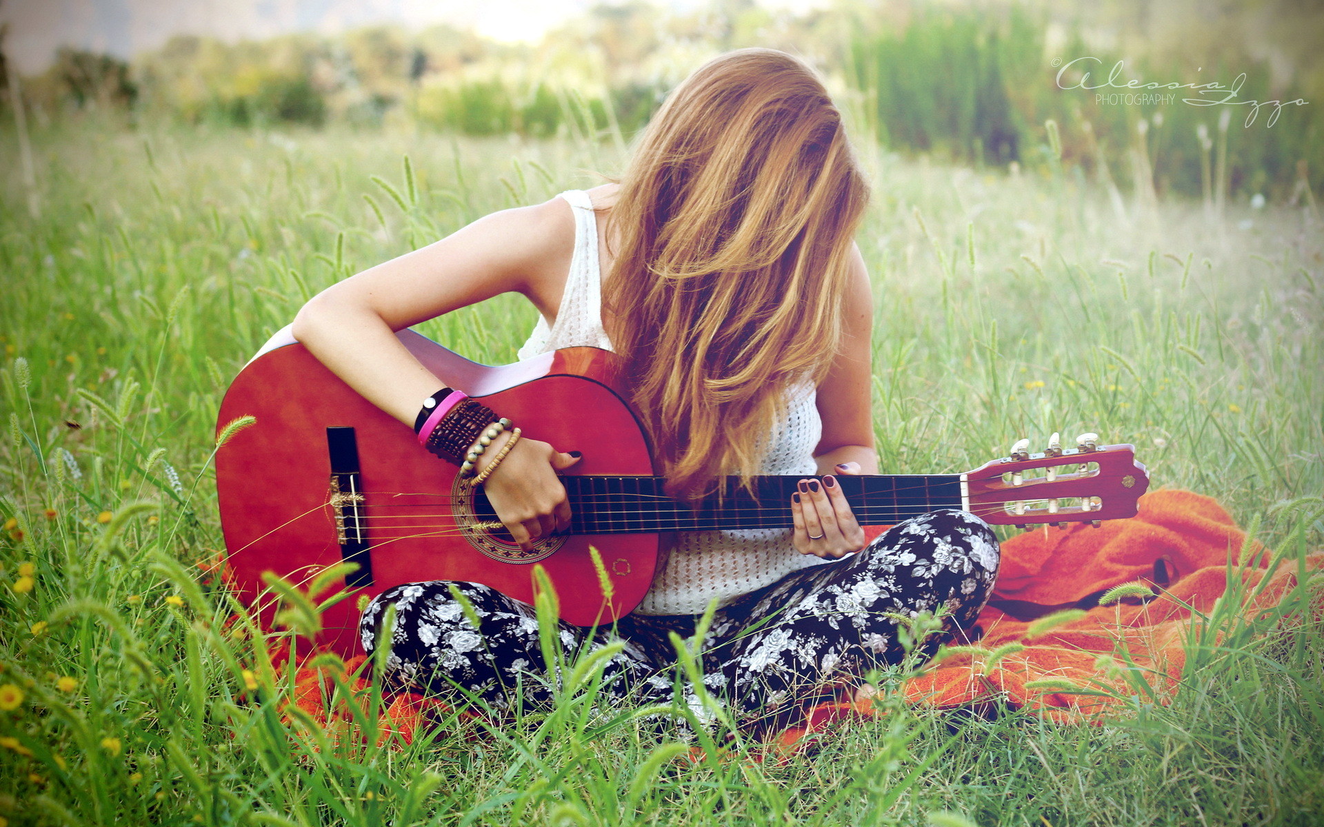 Guitar Girls Wallpaper (76+ images)