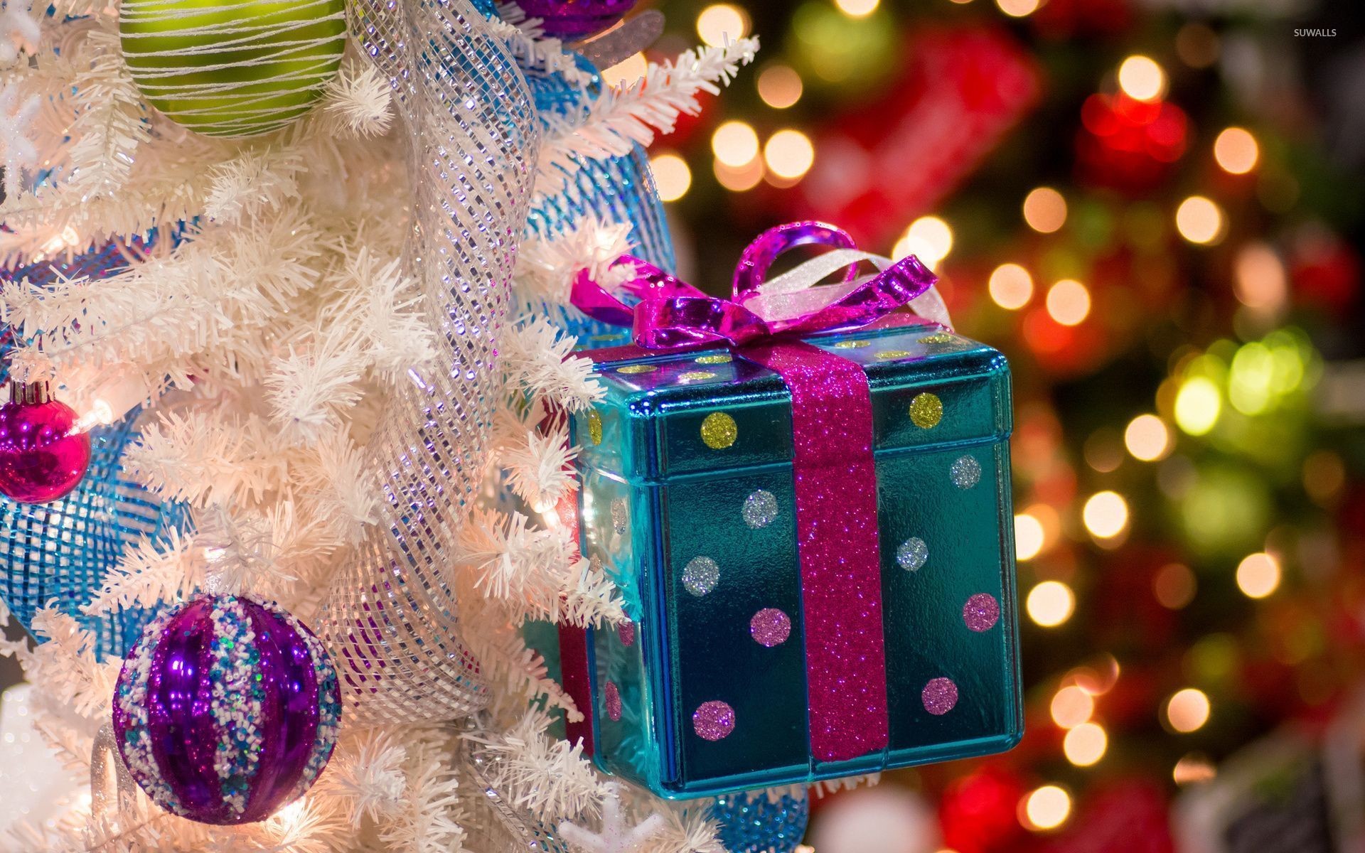 White Christmas Lights Wallpaper (65+ images)