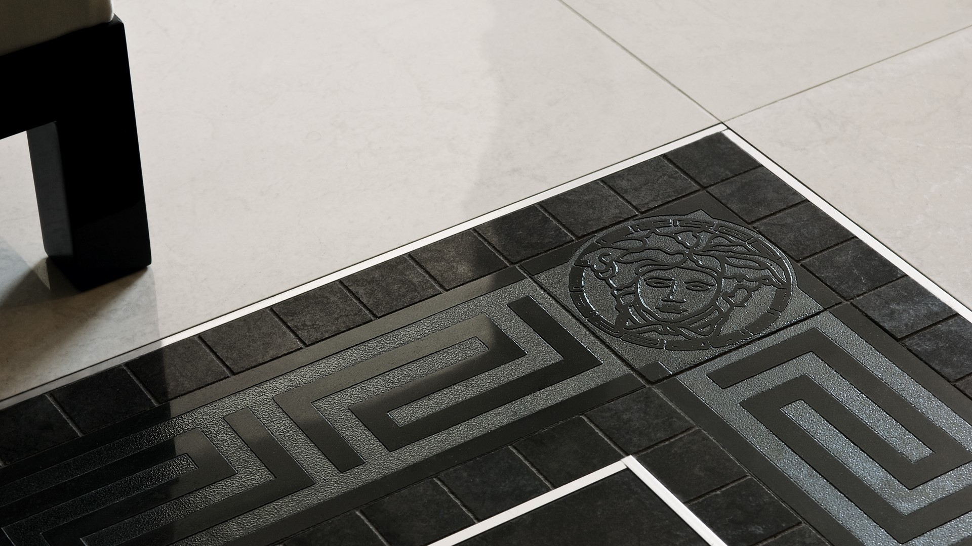 Versace HD Wallpaper (77+ images)