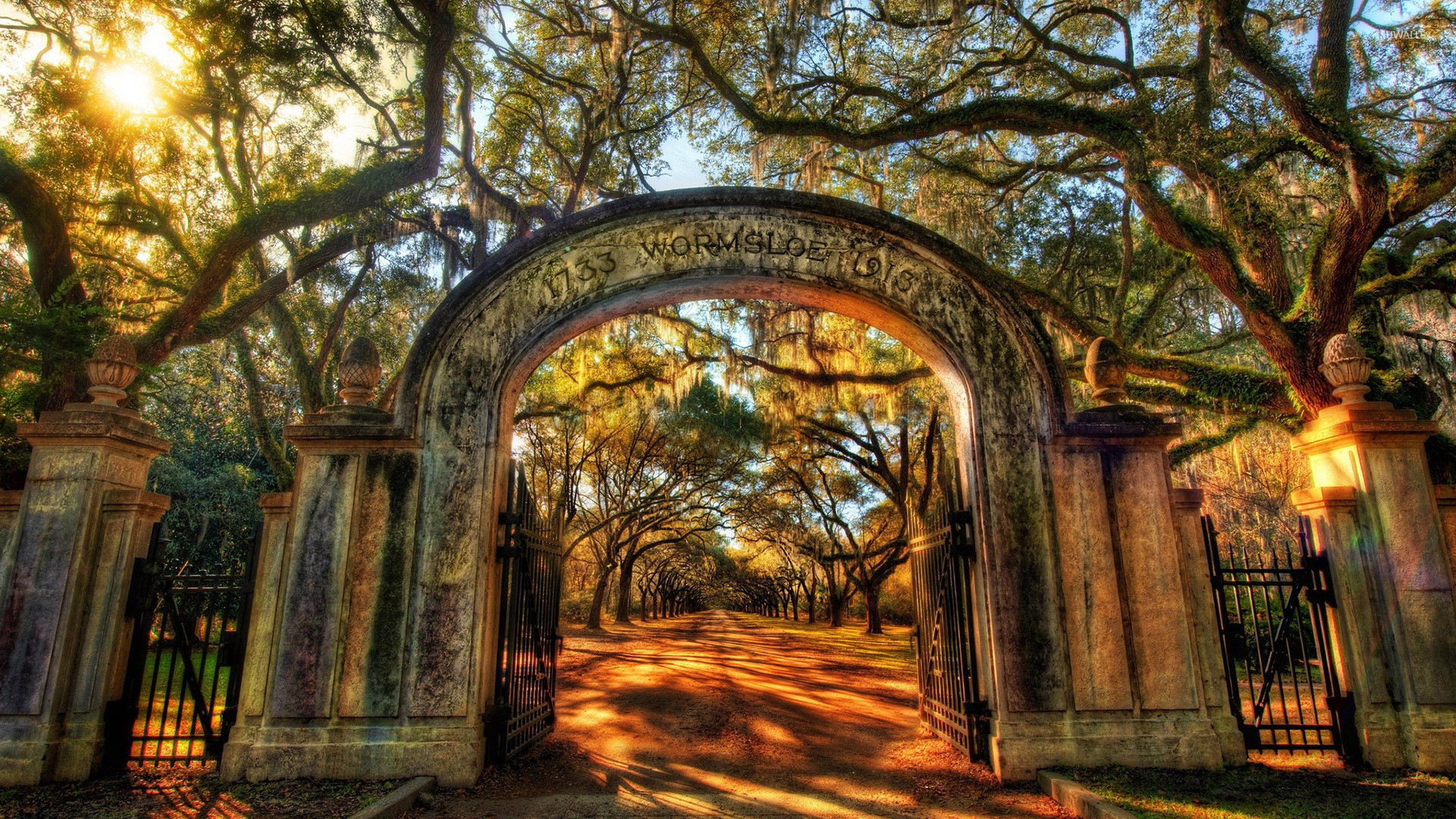 Historic Wallpapers (56+ images)