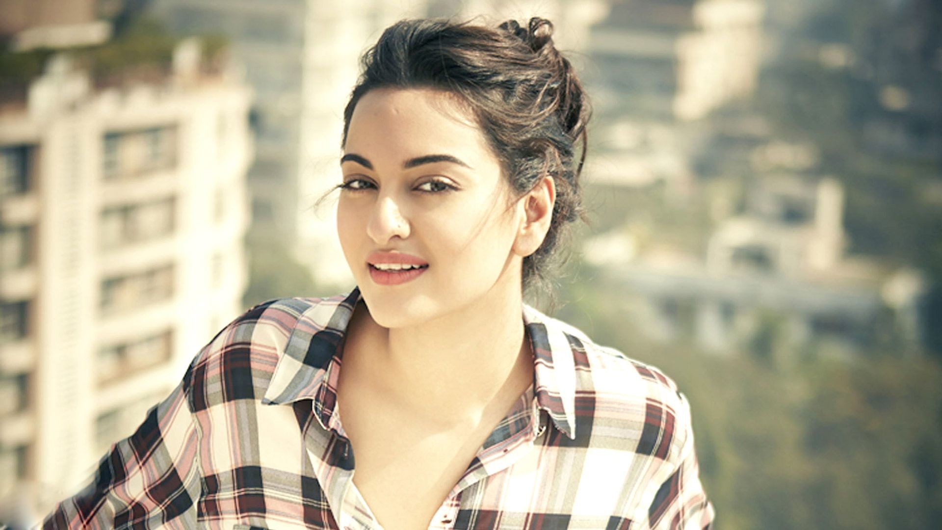 HD Wallpapers of Bollywood Actress (68+ images)