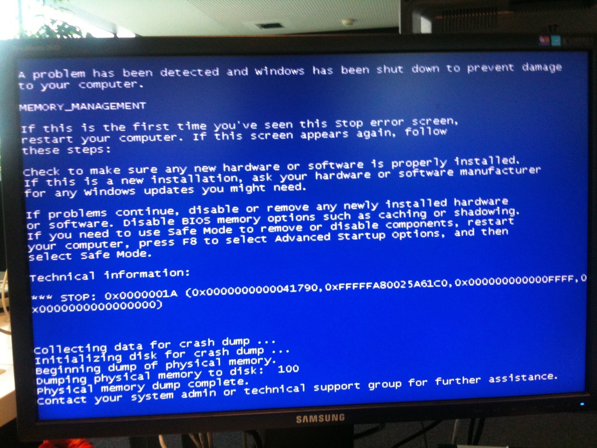 Blue Screen Error Wallpaper (72+ images)