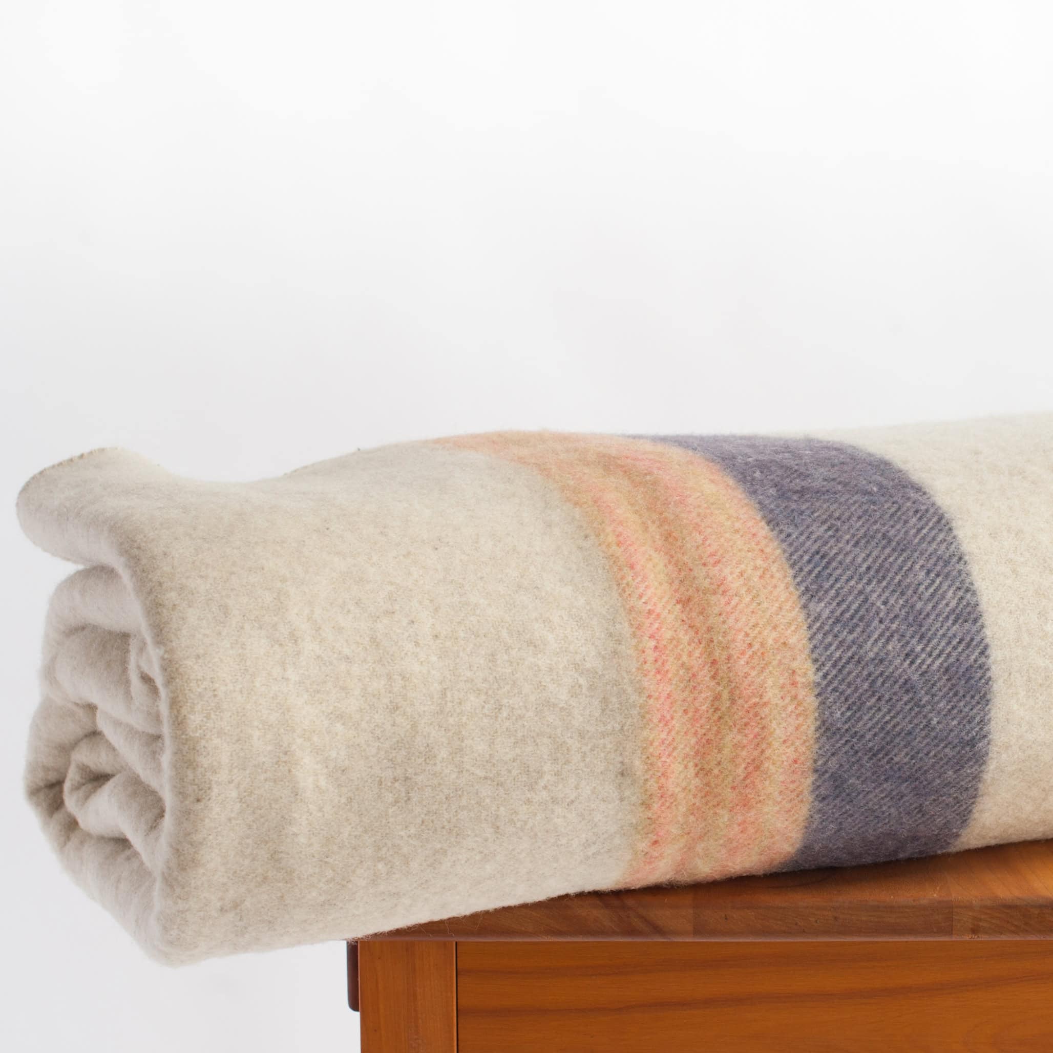 Get Wool Maine Maine Blankets