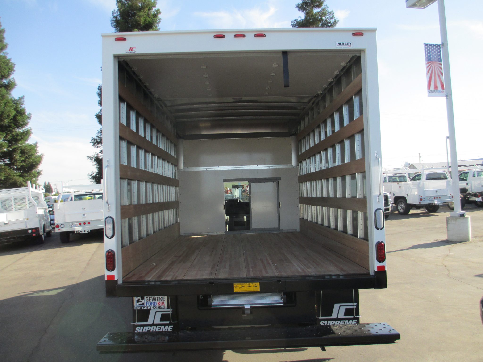 Van Geweke Ford Commercial Truck & Fleet Sales