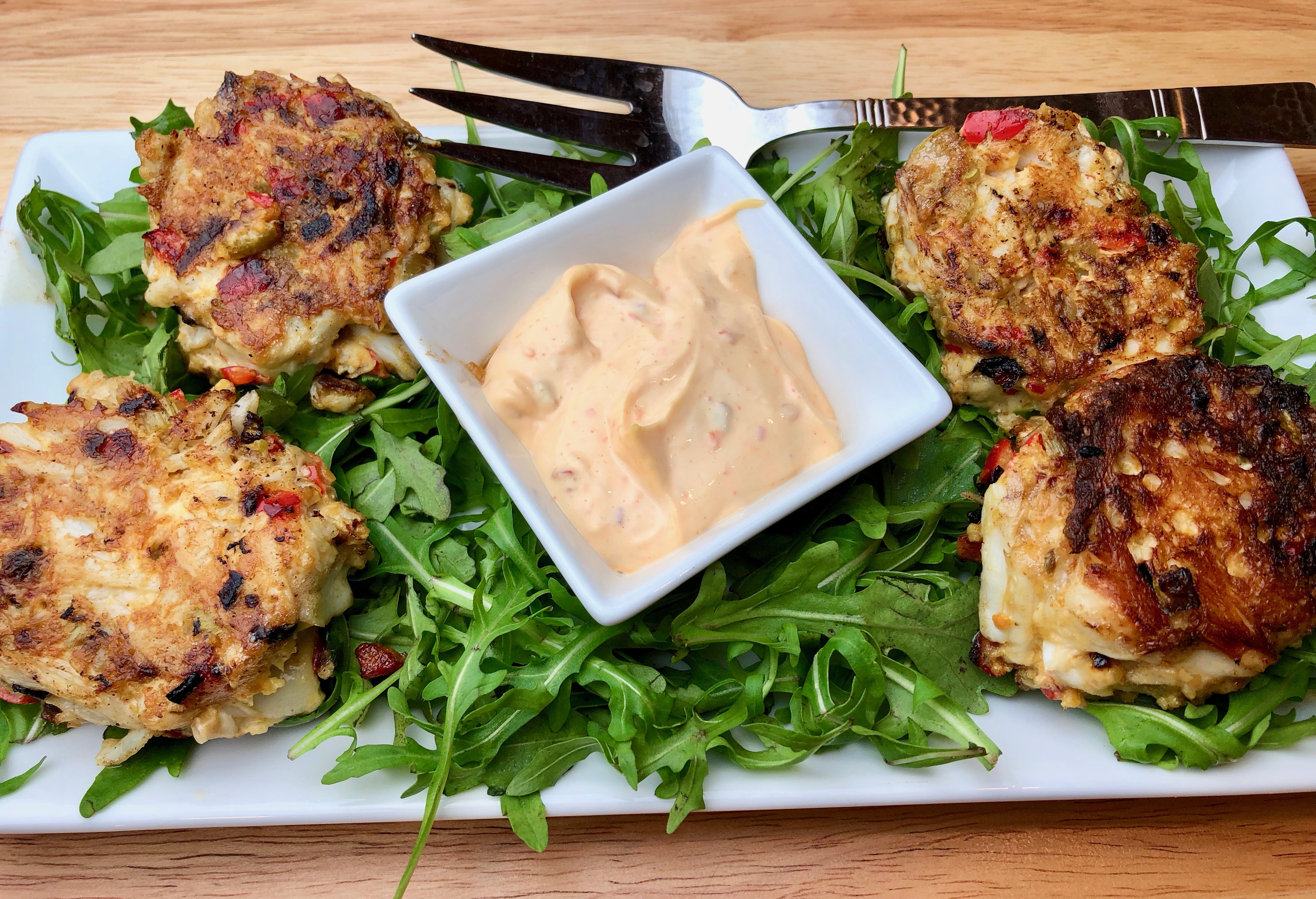 Gluten Free Crab Cakes with ChiliGarlic Mayo GF Chow