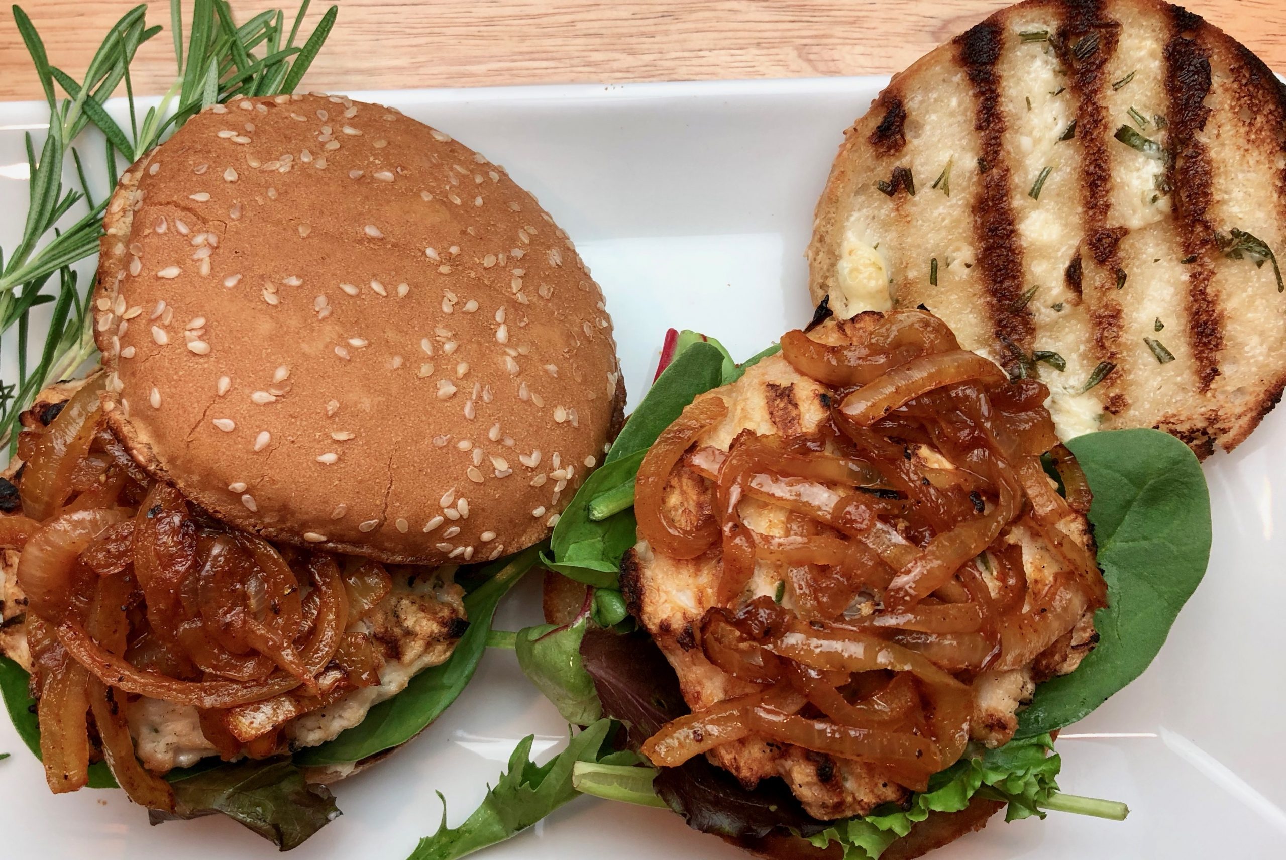 Chicken Burgers with GarlicRosemary Mayo GF Chow chicken burgers