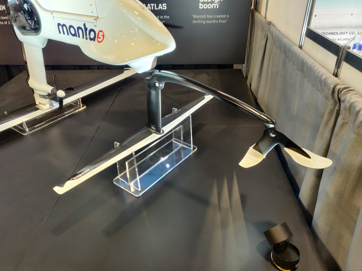 Does Manta5 Hydrofoiler XE Really go on Water Surface?