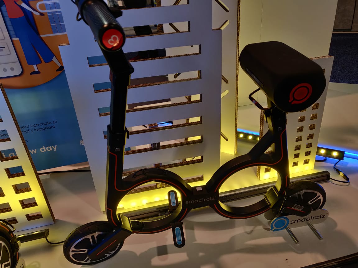 Smarcircle Electric Bike is one of the most portable eBike you can find