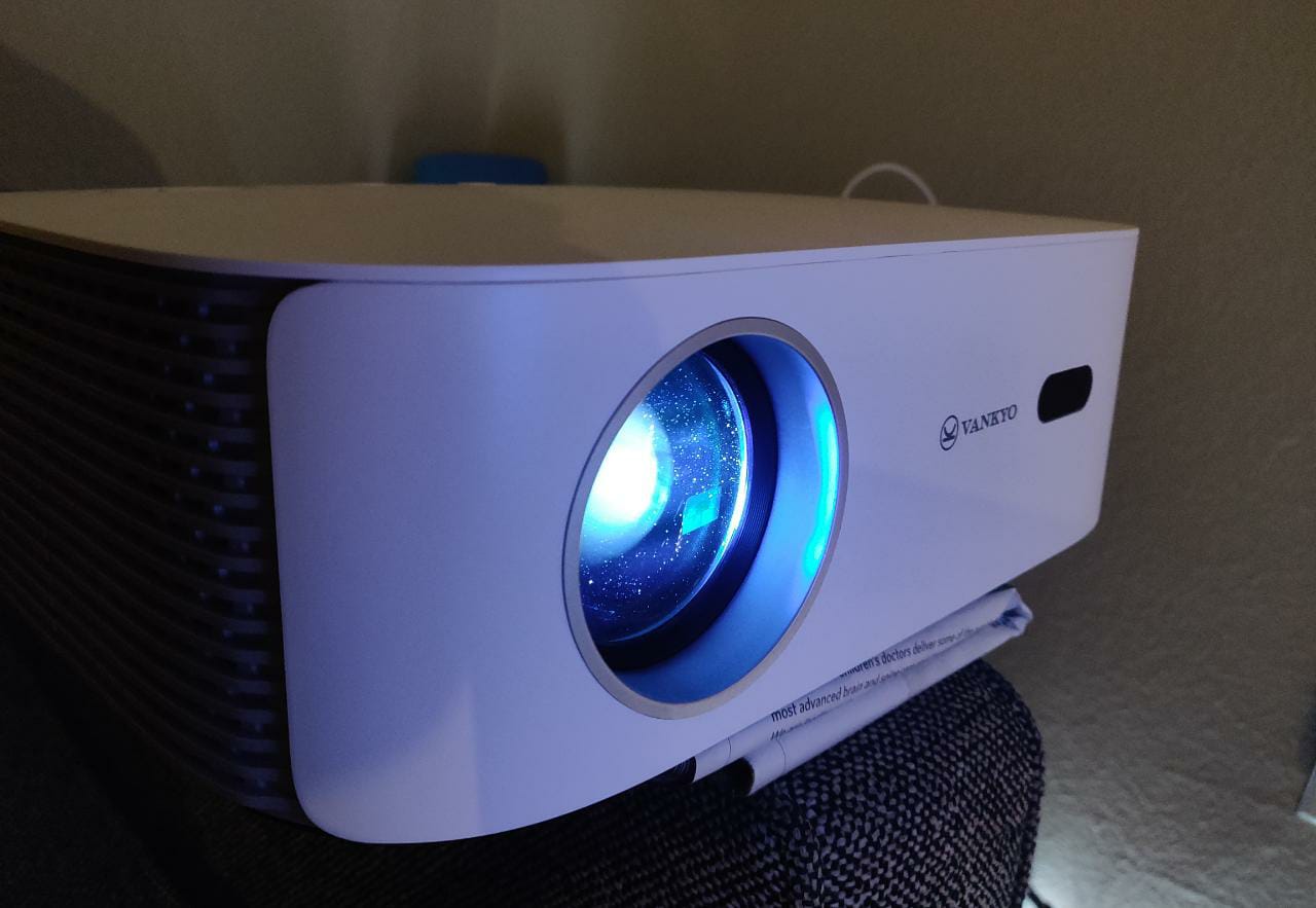 How to Connect Mac to a Projector (StepbyStep Guide)