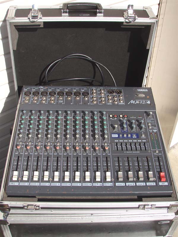 YAMAHA MX12/4 - PAなら埼玉県熊谷市のGFサウンドサービス