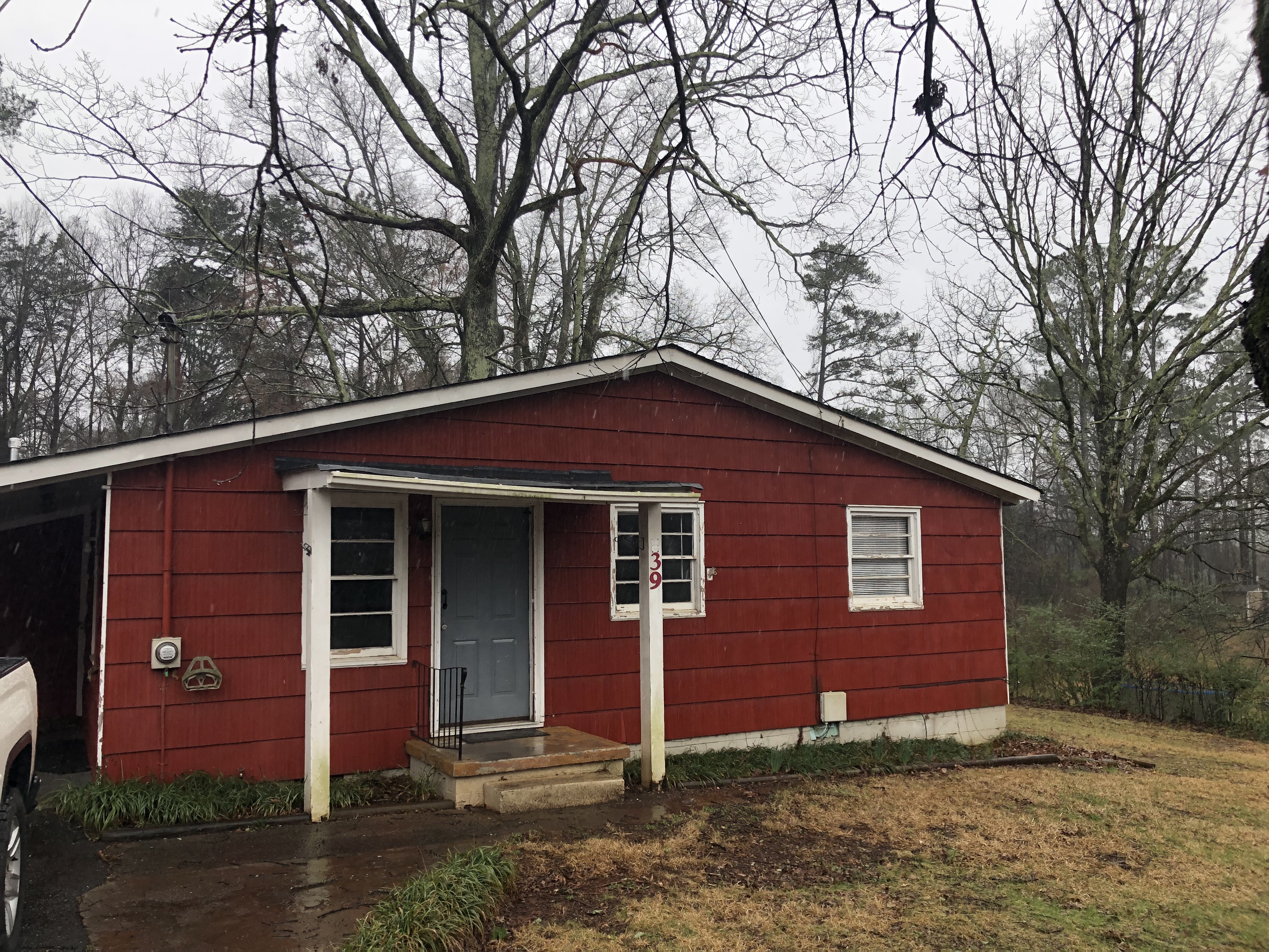 3 Bedroom, 1 Bathroom Home in Cartersville F. Willis, Realty