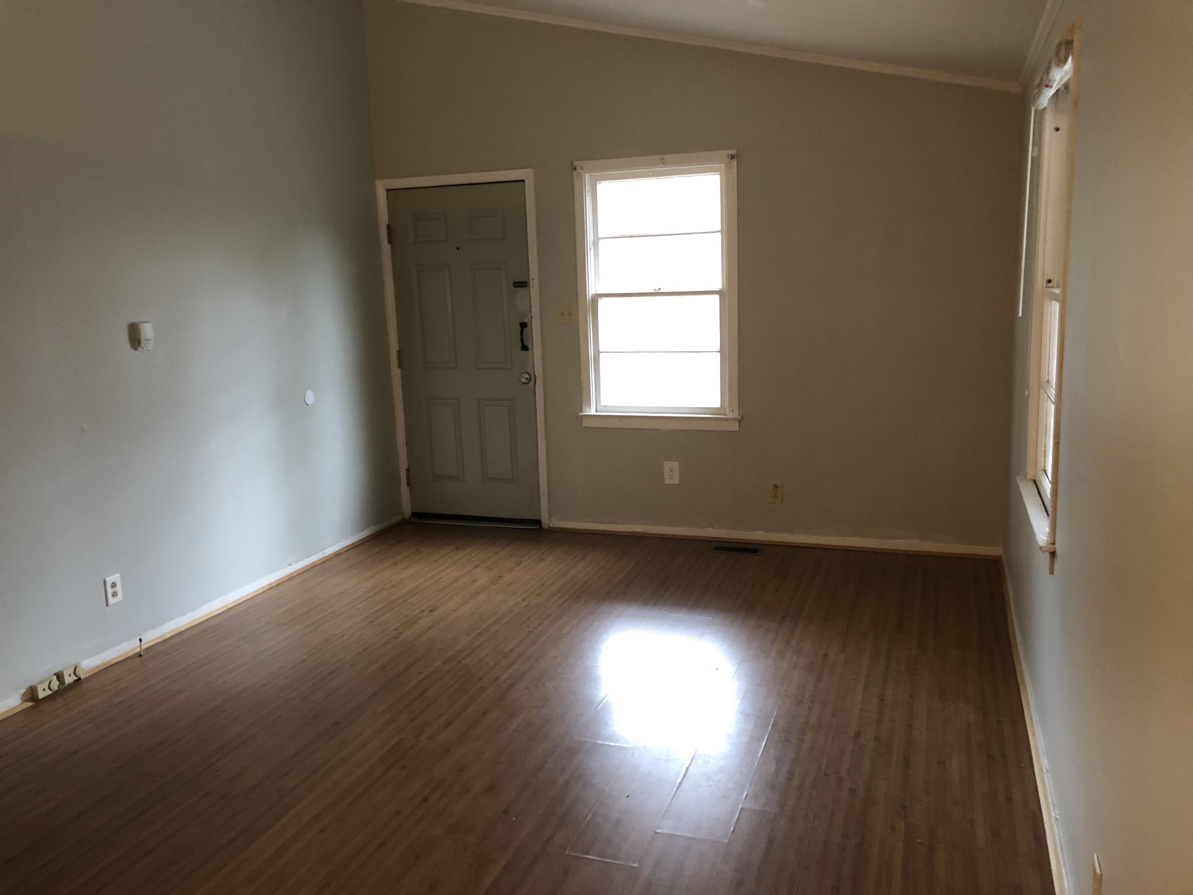 3 Bedroom, 1 Bathroom Home in Cartersville F. Willis, Realty