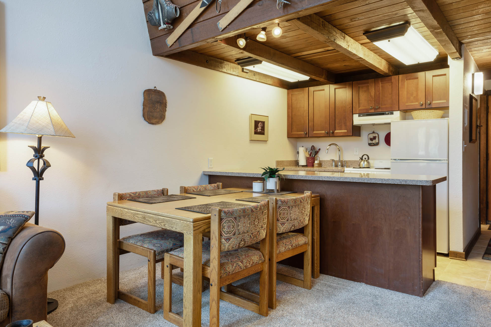 SANDSTONE CONDO FOR SALE 1081 Vail View Drive B209, Vail, Colorado 81657