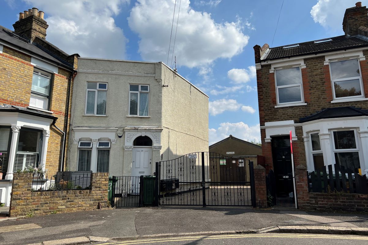 Land Development through auction in Land R/O, 37 Wolsey Avenue