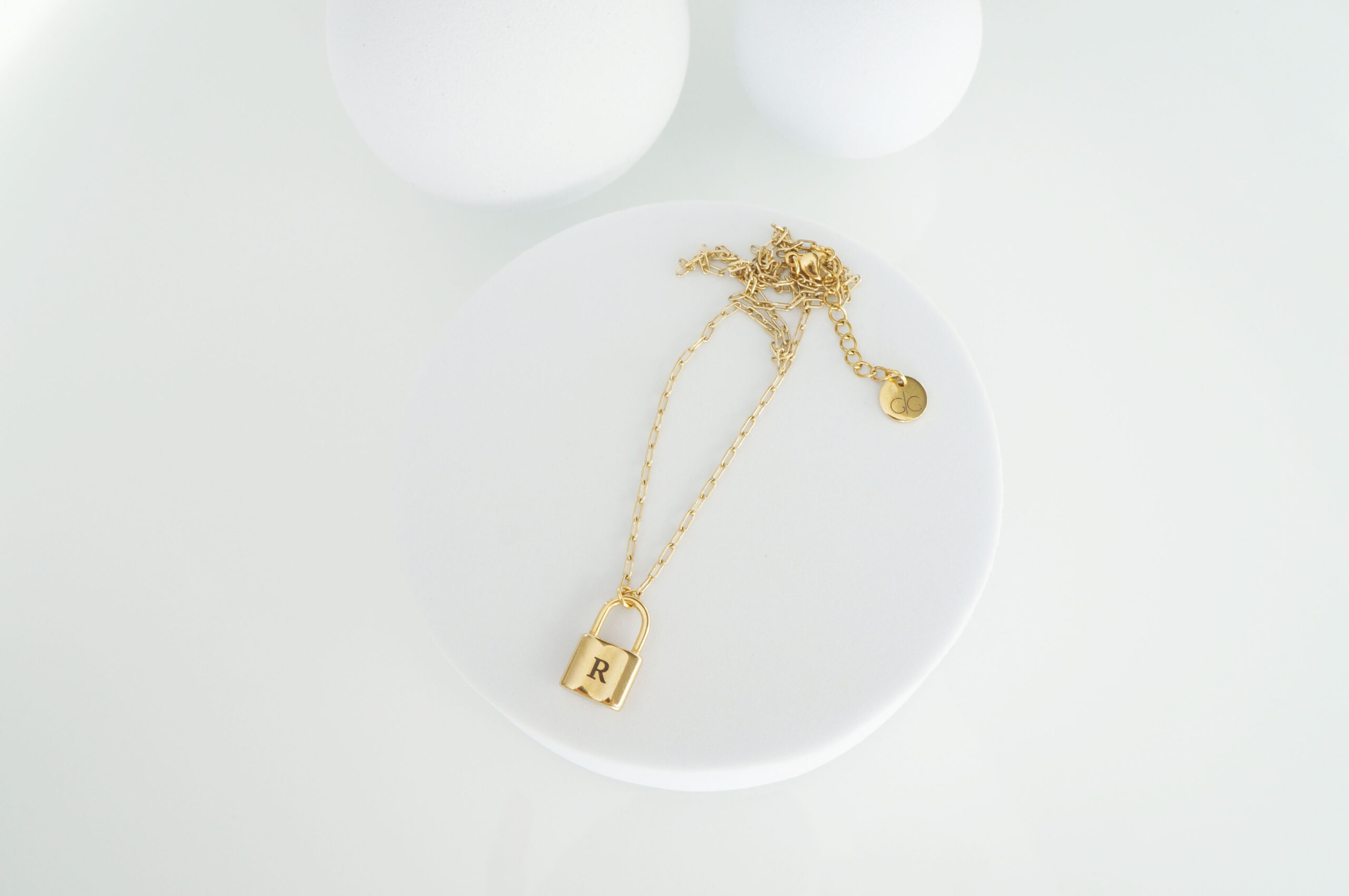 Personalized gold locker pendant necklace GG UNIQUE