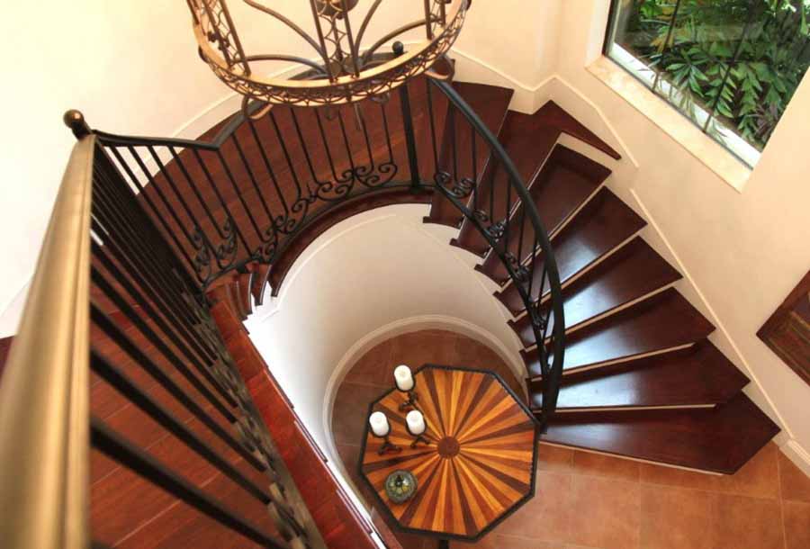 Beautiful & Elegant spiral staircase